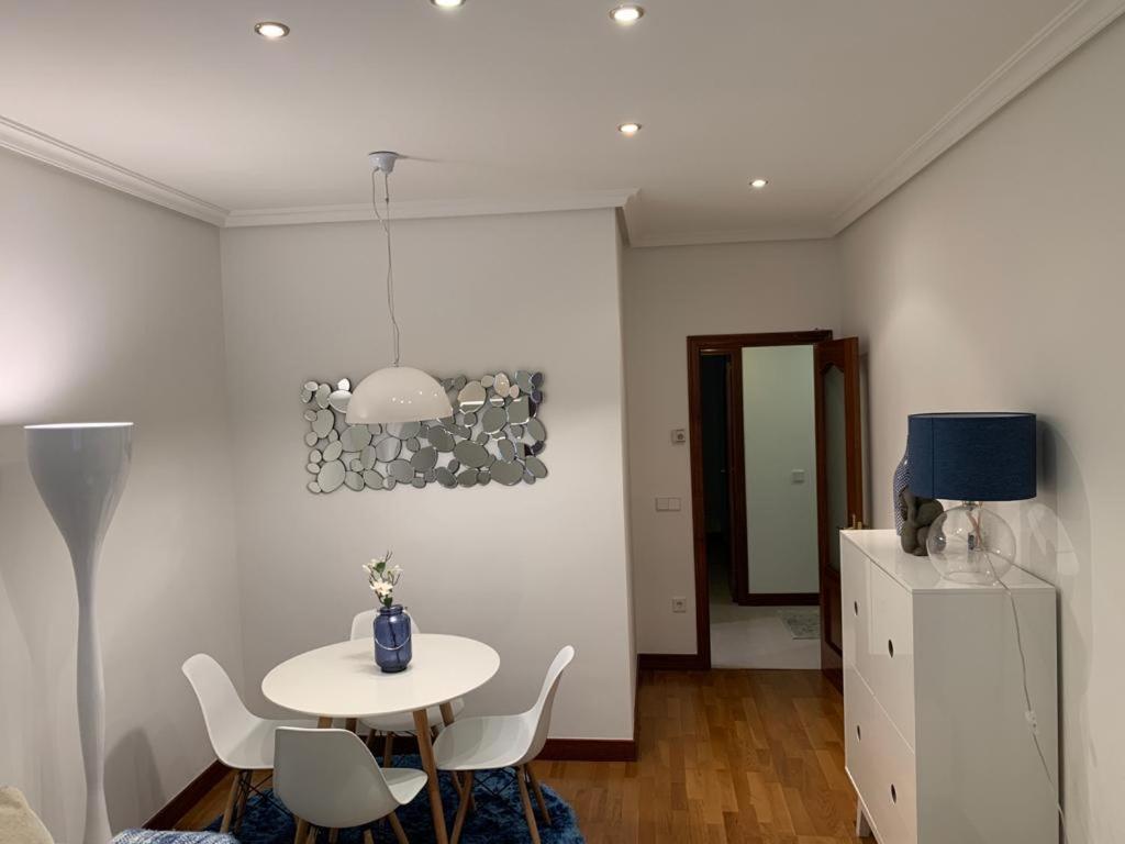 Apartamento Centriquísimo, Bonito, Cómodo, Wifi, Campomanes Oviedo